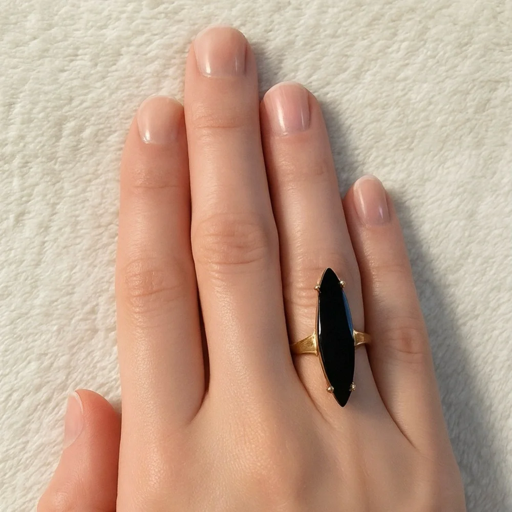 Vintage 1970s 10K Gold Black Onyx Marquise Ring Size 5.75 3.67g